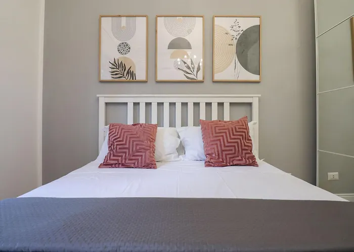 Casilina 403 Spacious 3bdr&3 Bath *
