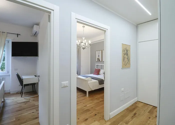 Casilina 403 Spacious 3bdr&3 Bath *